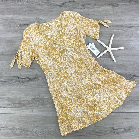 🔆RIP CURL🔆 GOLDEN DAYS FLORAL DRESS - Picture 2 of 11